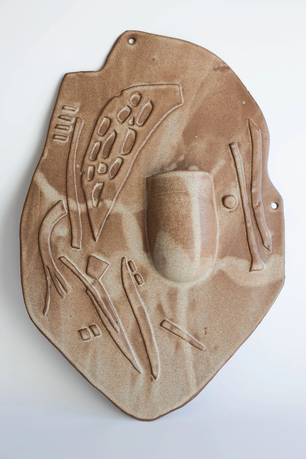 תבליט השרשה