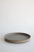 طبق تقديم كبير